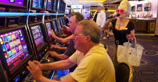 richclubmm အွန်လိုင်း စလော့ မြန်မာကစားသမားများ Jackpot ရရှိ